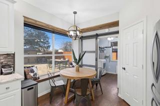 5-BD Vacation Retreat w Pool & Ping Pong! - 1