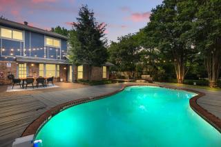 Best of Garland - Pool, Cinema Rm, BBQ 3BD - 2BA - 9