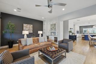Luxury Living at its Finest - 3BD 3BA Sleeps 6 - 4