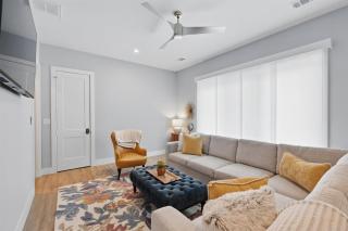 Luxury Living at its Finest - 3BD 3BA Sleeps 6 - 3