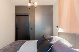 Apartly- Riverside Garden Apartments - 2