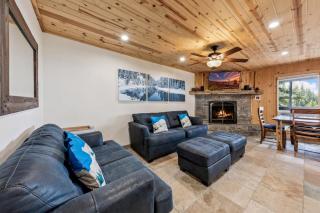Mountain High Club - 3 Bed Condo w Views of Tahoe! - 6