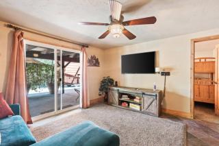 Beaver Cabin - Hot Tub - Pet Friendly in The Pines - 2