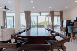 Villa Solaya - 3BR central located seaview villa - 7