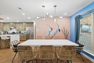 5BR Near AT&T Stadium | Pool, Golf Sim, EV - 1