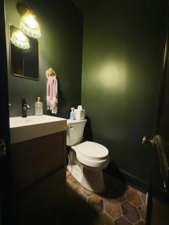 Historic KC Gem in Midtown Hyde Park - 5