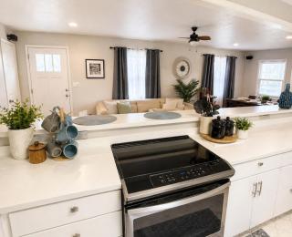 Backwater Bliss 3BD, 2BA, Grill, Pet Friendly 20PP - 0