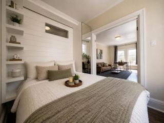 2-Bedroom West End Retreat Walk to Beach, Robson and Denman - 5