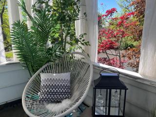 Cozy, Upstairs Apartment Pets Welcome with fee Family Friendly Close to Everything - 8