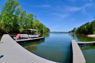 Harbor Blue - Charming 2-bedroom Tiny Home in peaceful Anderson on Lake Hartwell - 1