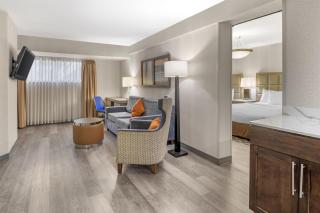 Best Western Plus Miamisburg-Dayton Suites, Banquets & Hotel - 4
