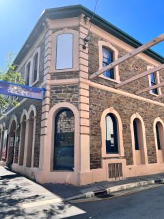 Studio 427/247 gouger st ex hotel room in city - 8