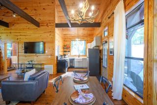OMG Views-Hot Tub-Firepit-King Bed-5min to Hochatown - 1