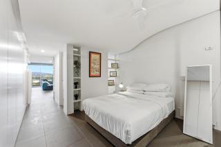 Lake View 1-Bed Apartment Canberra Centre - 7