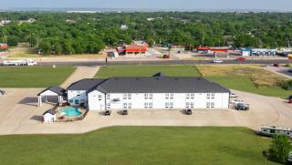Atria Hotel and RV McGregor - 7