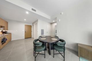 Downtown Miami Condo w ADA Access - 2