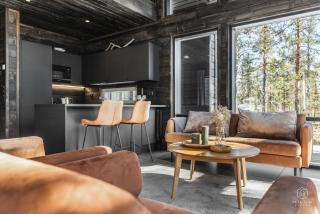 Luxury Aurora Pine Villa by Hilla Villas - 1