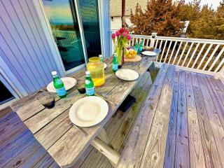 BeachView: ON BEACH. Pool Table. Pet-Friendly. - 2