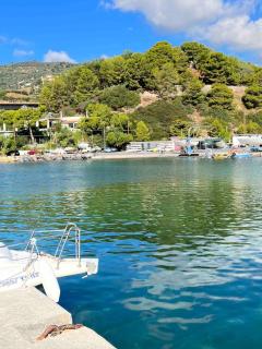 Stunning Seafront, 1 Bdr apt, 5 min walk to beach, Heraklion Crete - 1