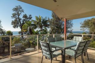 Beachfront Retreat Amazing 5 bedroom House - 3