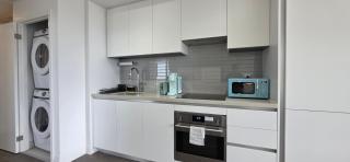 Sky High Luxe Stay 2BR-2BA Near Square One With Lake View, Gym, Pool & Parking - 2