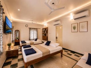 The Villa Celeste Luxury Bungalow - 8