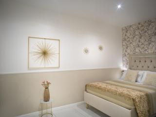 Via Toledo- 4suit en suite - Jacuzzi - Palazzo storico - - 1