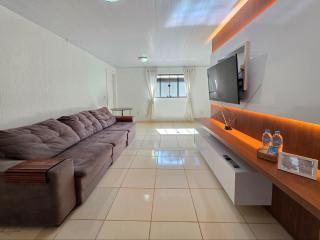 Casa Familiar - Área de Lazer - bairro tranquilo - 4