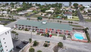 La Tortuga 1-min walk to beach Sleeps 5 Pool - 7