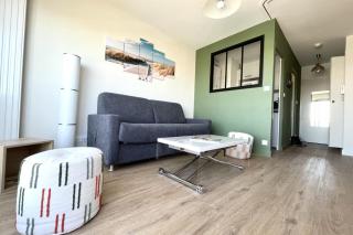 Pretty and bright studio with view on the harbor - 2