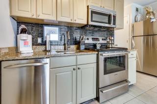 Tides, Tennis & Tan Lines: Hilton Head Condo! - 3