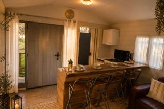 Tiny house met Hottub 4pers The Firefly - 7