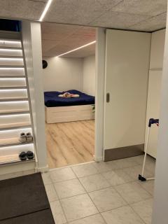 Hyggeligt værelse, egen indgang & gode faciliteter - 9