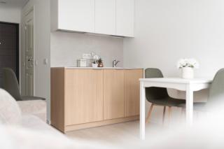Cosy Central Stay with Parking - 1