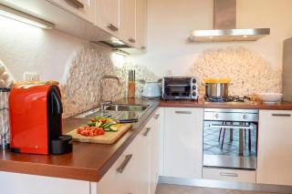 Villa Victoria 1.5 Km From The Beach - Happy Rentals - 3