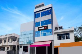 Hotel O Shine - 1