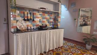 Sweet 16 Studio Vintage 1RK Near DLF Street - 1