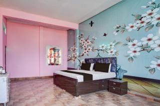 SPOT ON Shree Krishna Palace - 7