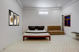 Hotel O by OYO The Grand Guest House - 2