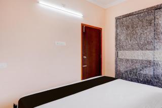 OYO Hotel O Hbs Homestay - 8
