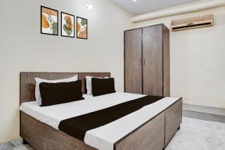 Hotel O by OYO AK CONTINENTAL - 3
