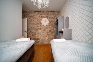Apartments in a 700-years-old house - 4