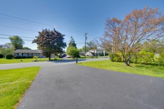 'Three Pines Family Retreat' Home in Carlisle - 1