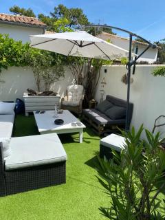 VILLA COSY avec PISCINE ET SPA EN BORD DE MER - 1