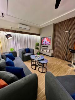 Aesthetic Fireplace 1 bed Apartment in F10 - Perfect for Solo Travelers - 1