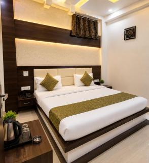 Hotel Pleasant Taj Agra -Budget Family AC Rooms - 4