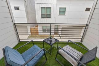 Peerless Place I 3BR Near NRG & Med Center - 6
