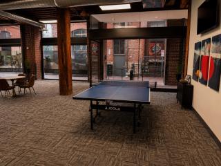 Brick & Bed Riverfront Lofts, T 201 - 4
