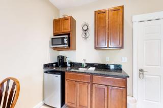 The Colonels Suites Unit 3 - 6