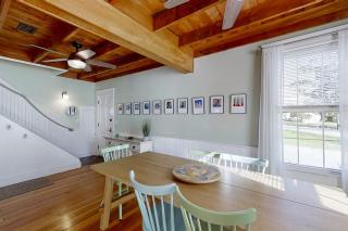 Firehouse Cottage - 2